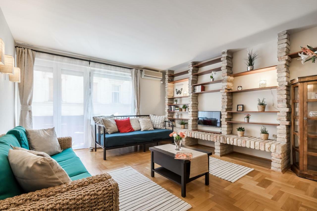 Bpr Golden Corner Suite With Balcony & A/C Budapest Exterior foto