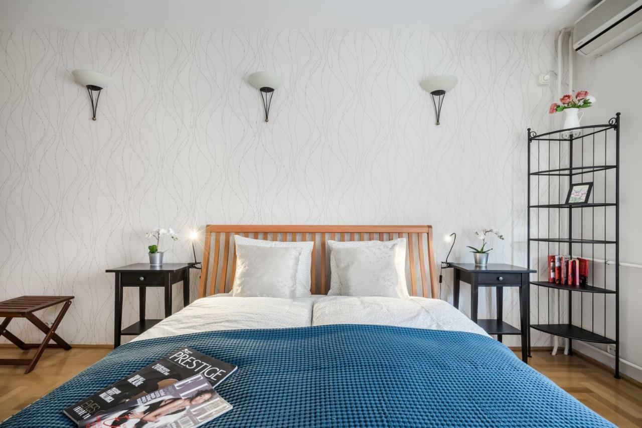 Bpr Golden Corner Suite With Balcony & A/C Budapest Exterior foto