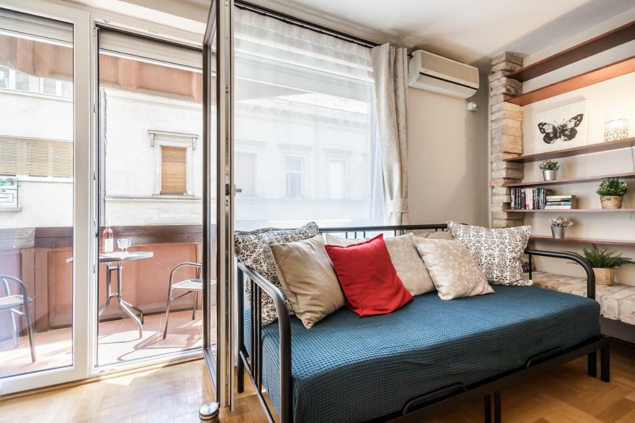 Bpr Golden Corner Suite With Balcony & A/C Budapest Exterior foto