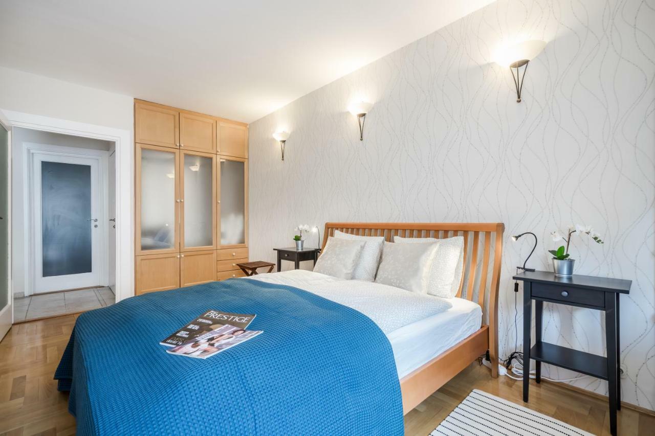 Bpr Golden Corner Suite With Balcony & A/C Budapest Exterior foto