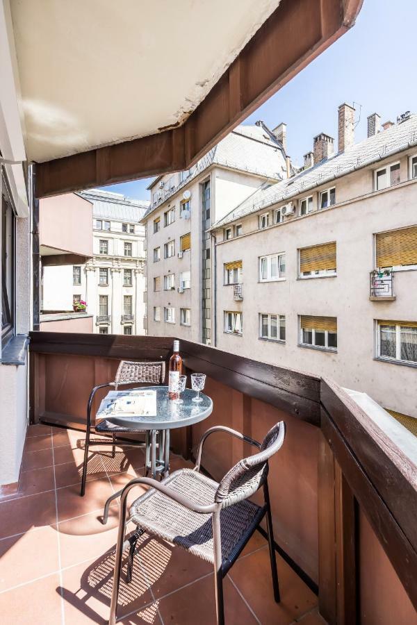 Bpr Golden Corner Suite With Balcony & A/C Budapest Exterior foto